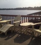 adirondack-chairs-on-the-boat-dock
